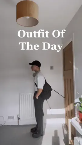 Obsessed with the Uniqlo bags / GRWM / OOTD Top/Bag: @UNIQLO Europe  Polo: Yale *thrifted* Trousers: Zara Kids Shoes: ASOS Hat: Columbia #OOTD #grwm #goviral #5foot2 #styletips #shortguy #shortking #fitcheck #fashion #mensstyle #
