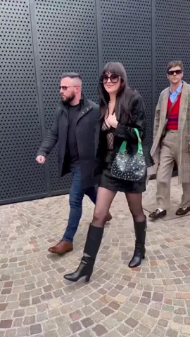 #DakotaJohnson at the Gucci show today in Milan. #gucci #mfw #fyp #fashionweek 
