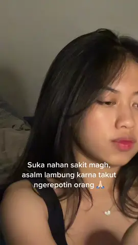 Takut diceramahin aja si, sebenrnya pengen ga telat makan ga tidur pagi tapi gimana ya. Susah banget karna pikirannya tu ga kekontrol, bukannya tidur malah mikirin masa depan mau jadi apa🫶🏻