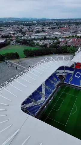 📽️ Cardiff City Stadium 🇬🇧 United Kingdom  💎 Home : Cardiff City FC  💎 Location : Cardiff 🏴󠁧󠁢󠁷󠁬󠁳󠁿 Wales 💎 Capacity : 33,280 seated 💎 Since : 22 July 2009  💎 Surface : Desso GrassMaster 💎 @nina_official  #cardiff #cardiffcity #cardiffcityfc #cardiffcitystadium #Wales #stadium #football #footballstadium #footballpitch #footballground #footballfield 