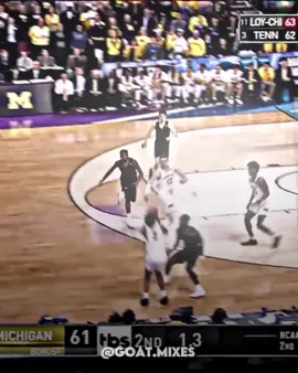 •march is coming up, so here is the best of march madness 🏀🔥, leave suggestions ⬇️• #MarchMadness #collegebasketball #basketball #hoops #basketballedits #edit #fyp #fypシ 
