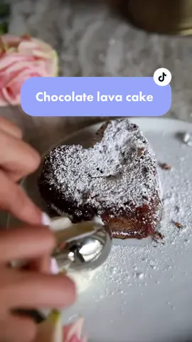The easiest chocolate lava cake @misslizheart #asmrcooking #chcolatecake #lavacake #datenightfood 