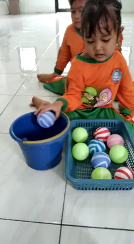 dede' Faza Naira kuis sama temen temen..semangat #si imut#belajar #berhitung1sampai10  #Anakpintar 