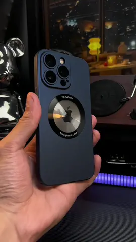 Make a statement with our unique iPhone case featuring a hollowed-out Apple logo. Show your love for Apple and add a touch of style to your device with this one-of-a-kind case. Made from high-quality materials, it provides reliable protection against scratches, impacts, and everyday wear and tear. Stand out from the crowd and show off your Apple pride with our hollowed-out Apple logo iPhone case.