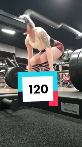 first time that's happened, guess i tried harder than i've ever tried before 💅💪 #deadlift #powerlifting #powerlifter #strongwomen #gym #GymTok 