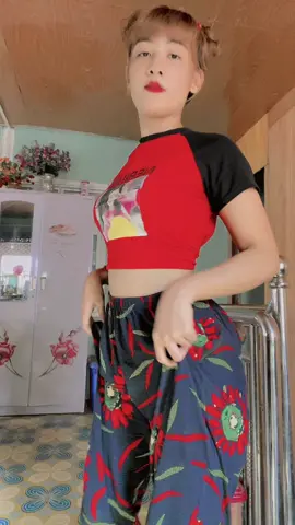 စောက်ရမ်းတုန်ပီဗျို့🤭🥰#thinkb4youdo #တွေးပီးမှတင်ပါ #tiktokuni #foryou #fyp #poemlay59 