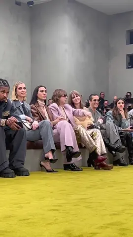 Måneskin at the show organized by Gucci for the Milan Fashion Week - 24.02.2023 ❤️‍🔥 Credits: Tamu McPherson #Måneskin #ThisIsMåneskin #Fyp #VictoriaDeAngelis #ThomasRaggi #MFW #MilanFashionWeek #Gucci #DamianoDavid #EthanTorchio 