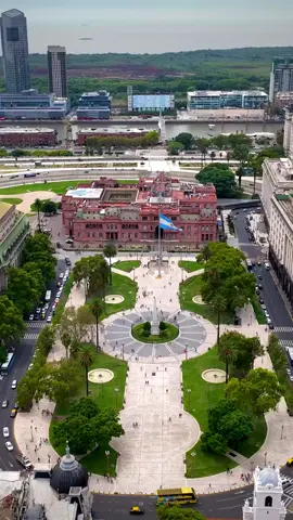 La Plaza de Mayo and the Casa Rosada in Buenes Aires, Argentina 🇦🇷 #plazademayo#buenosaires#argentina#fy#fyp#viral#travel#worldwalkerz