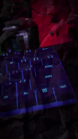 Alta cama #lyrics #lyricsvideo #estadosparawhatsapp #capcut_edit #estudiodegrabacion 