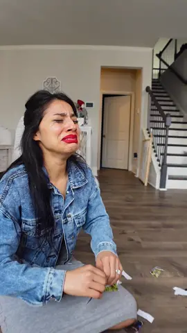 crazy wife prank on hubby 🤣 #wifeprankshusband #husbandwifecomedy #funnyvideos #husbandreactions #funny #funnytiktoks 