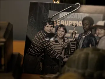 WATCH THE FULL THING TO SEE MY SMOOTHEST LOOP YET 🤭 mikes pov of byler is one of the best things ever ☹️ especially s1 hurts #byler#byleredit#mikewheeler#willbyers#strangerthings#fyp#viral#trending#lcveaedit