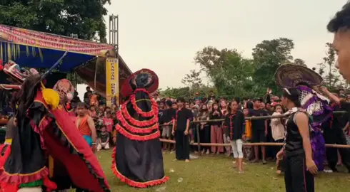 barongan ngamuk #JarananIndonesia #KesenianJaranan #jaranan #SeniReogPonorogo #solahbarongan #BaronganIndonesia #fypシ 