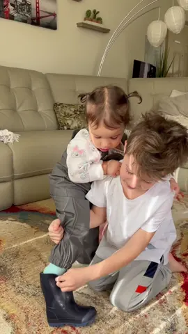 Marcus likes to help mommy dress his baby sister 🥹❤️  #brothersisterlove #siblingsgoals  #babywithstyle #kidsgoalz #siblinglove #siblingsgoals #brothersisterlove #littlesister #bigbrother #TrueLove #purelove  #baby #cutebabies #cuties #kidsgoalz #marcusandmyla 