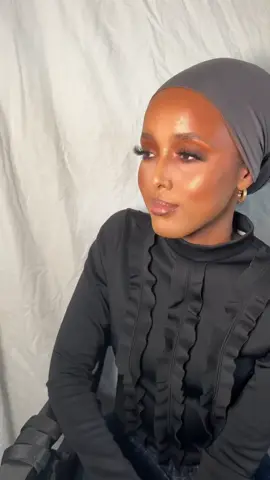 Posh Lashes perfect for a soft glam look. Mua on instagram: tademua  #poshbeautyhair #makeuptransformation 