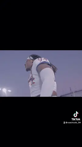 Just messing around a little. Blessed to be able to do what I love. #Blessed #Grateful #MEB #DogAction #FYP #football #fyp #Dline #ROCKCHALK #JAYHAWK 