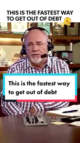 What's the fastest way to get out of debt? #debtsnowball #debtfree #debthelp #payoffdebt #broke #moneytok #moneytips #creditcarddebt #studentloandebt 