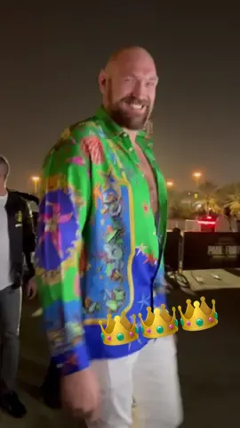 The Champ (and big brother) is here 👑 #tysonfury #paulfury #tommyfury 