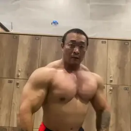 Chinese Bodybuilder Muscle Flexing #18  #chinese #bodybuilder #muscleflex #muscleflexing #pose