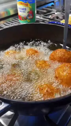 Cooking rice balls with my nephew @tommy_bracco !! #italian #riceball #cooking #food 