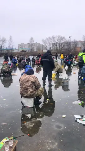 #рыбалка2023зима #рек #кременчуг #тарань #вода #лед #хуйлопутін🇺🇦🇺🇦 #рыбалка2023 #украина #тарань #рыбаки 