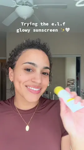 I like itttttt #sunscreenviral #elfskincare  #skincare #fyp #glowyskincare #skincaregoals 