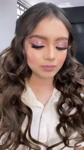 Quinceañera 👑 #maquillaje #quinceañera #guadalajara #xvaños #xvmakeup #makeupgdl #maquillajeprofesional #makeupzapopan #xvañera #quinceañeralook #makeuptransformation #tiktokmakeup 