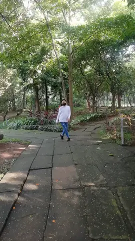 @albertpadojinog old vid bakkss 😂😂 #tiktok #fashionista  #catwalk 