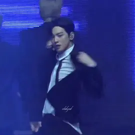 he is so unreal😫💜. #chaeunwoo #leedongmin #astroofficial #aroha #edit #eunwooedit #eunwooastro #eunwoo #dance #kpop #fyp #kpopedit #viral #parati #foryou #kpopfyp #idols #fypage #fypシ #AtreveteAProbar 