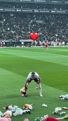 🙏🏽 #besiktas #bjk #Soccer #turkey #süperlig #vodafonepark #antalya #antalyaspor #turkiye #gambo479 #fy #fyp #viral #istanbul #besiktasistanbul #deprem #pray #earthquake #hatay #gaziantep #syria  #cenktosun 