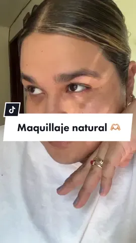 #maquillajenatural #makeupoftiktok #BeautyTok #pielmorena #morena #pielgrasa #belleza #TikTokBeauty #maquillajenatural #vanillamakeuplook 