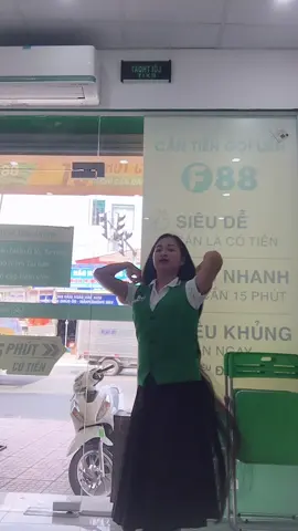 Lâu lắm mới chill chill 🤣 tóc mọc tua tủa. Liên hệ phở bò e tư vấn nha 🫰 #suatocdai #longhair #fyp #xuhuong #viral #f88_tài_chính_cá_nhân #vietnam 