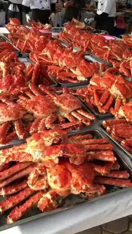 Hơn 100 chú Cua Hoàng Đế Hấp đám cưới Bắc Ninh 