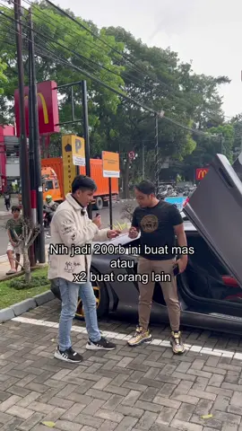 Ketemu the real sultan! Kasih tau dong harus bagi ke daerah mana?