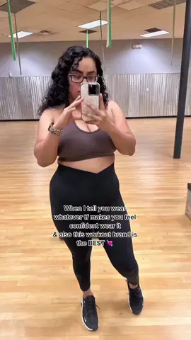 @diosafitofficial for the win. 💘. #diosafitfam #workoutclothes #workoutclotheshaul #affordableworkoutclothes #workoutoutfit #workoutfits #mombody #mombod #outfitideas #outfitinspo #outfitforgym 