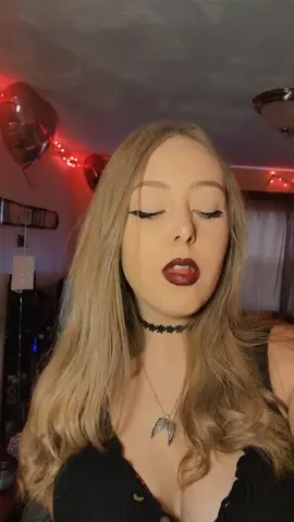 yeeeerrr #longtongue #longtonguevillains #tongue #tongue #fyp #venom 