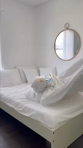 clean room🤭 #fyp #CleanTok #clean #cleaningtiktok #weeklyreset #reset #motivation 