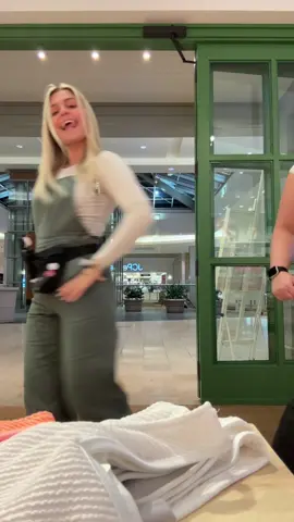 aerie overalls>>> @aerie #aeriereal #aerierealpositivity #AerieREALPositivity #aeriepartner #OOTD #aeriehaul #overallsoutfits @Kait 💗💕💝💝💓💖💘