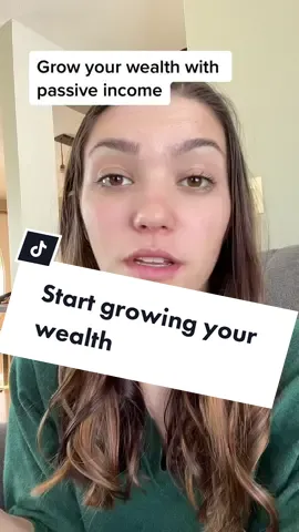 Passive income and creating multiple sources of income is the secret to growing your wealth.  Grab the 3 day course to start making this happen this week!  #passiveincomeformom #passiveincomeideasformoms #passiveincomeonlinebusinesss #makingextramoneyfromhome #financiallyfreemom #extraincomestreamidea #sidehustleformommas #sidehustlesthatworks 