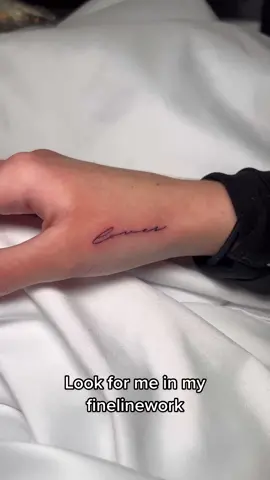 I love fine linework #tattoo #tattooartist #fyppp #whenidie #fyp #tattooideas #foryoupage #finelinetattoo #nytattoo 