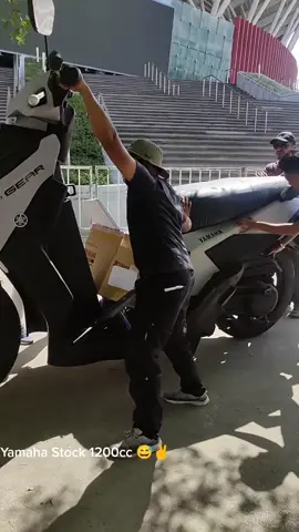 Yamaha 5000cc Giant Bike! 🤔 #viral #fyp #trending 