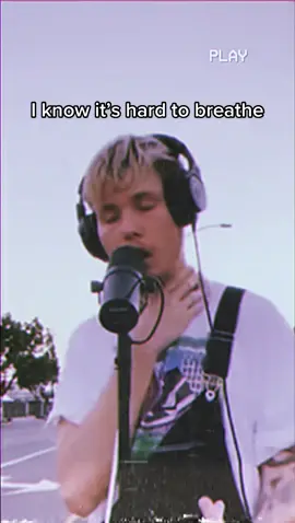 Like for pt. 2 ❤️ tag @machinegunkelly in the comments to see if he likes my remix of “drunk face” #fyp #mgk #machinegunkelly #remix #cover #lyrcis #streetwear 