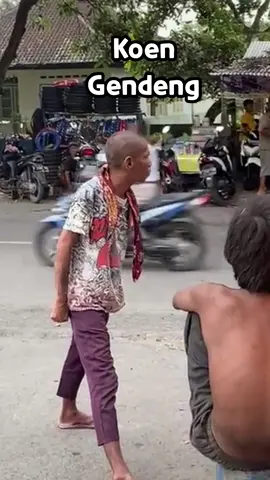 Seng waras ngalah #guyonanjawa #lucu #viral #guyonankocak 