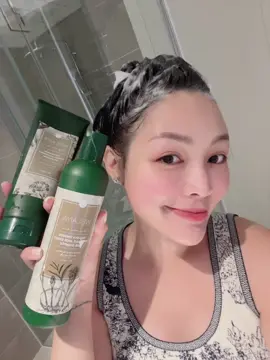 Tóc rụng sau sinh vào đây với em. Gội xả gừng #Weilaiya chuyên giảm rụng, giảm gàu còn mọc tóc nhanh nha. Thơm nức nở mà siêu mượt. #daugoixagung #tocrungsausinh #daugoimoctocnhanh 
