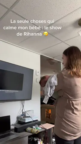 Merci @Rihanna grâce a toi mon fils s’endort facilement 🫶🥲 #babyboy #pleure #crybaby #rihanna #SuperBowl #lovemusic #fyp #thx #3monthsold #Love 