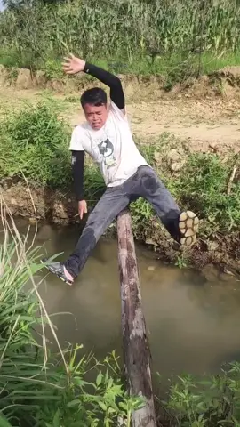 watch till ends 😜#chinatiktok #chinese #trending #viralvideo #tiktok #viraltiktok #funnyvideos #china #vi #ti #fun 