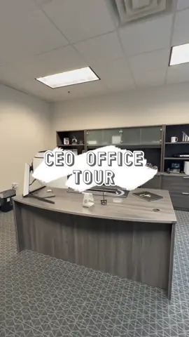 Come take a look inside the CEO office at Integrity Dental Services in ATL! 📍🦷 #integrity #integritydentalservice #ceooffice #officetour #officetourcheck #officeinspo #officeinspiration #RoomTour #officelife #CEO 