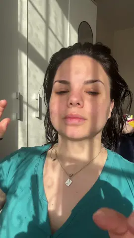 4 HABITS THAT DAMAGE YOUR HAIR 💆🏻‍♀️ aggressive hair brushing especially when hair is wet. Vigorously drying your hair with the towel after you have just washed it. Sleeping with your hair that causes nothing but dryness and breakage. Having your hair tight when wet #hairtok #hairgrowthtips #hairgrowthjourney #hairgrowth #hairgrowthroutine #hairgrowthtreatment #hairgrowthtipsandtricks #HairOnTheScreen #hairgrowthtips #hairgrowthtricks #washhairday #stronghair  #healthyhairtips #healthyhairjourney #healthyhaircare 
