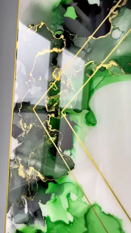 💚💚 #arttok #inktok #fluidart #alcoholink #abstractartist #theartist #inkflow #art_resin #inkartist #resin #creative #alcoholinks 