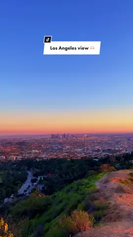 Prettiest view I have ever seen 🥹💕😍 #losangeles #losangeleslife #california #californiavibes #losangelescalifornia #californiaadventure #californiadreaming #jessislifeinmiami #griffithobservatory #hollywoodlife #hollywoodsign #sunset #sunsetlover #sunsetcity #citylife #cityvibes #sunsetvibes 