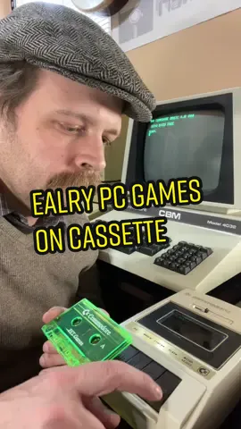 #stitch with @dougiesharpe Magnetic tape is an earlier form of mass storage than the floppy disk. Loading Space Invaders 👾 for the Commodore PET from cassette #Inverted #retrocomputer #retrogaming #80s #tape #floppydisk #asmr 